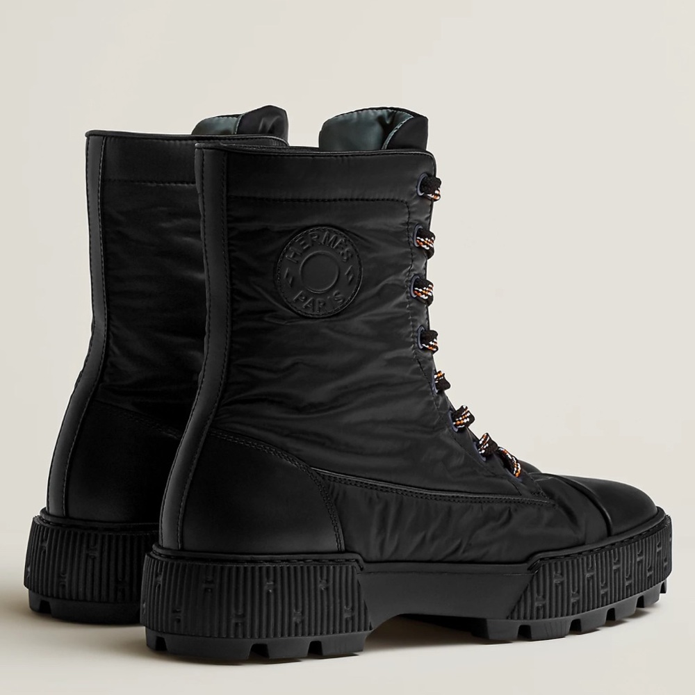 Fresh ankle boots